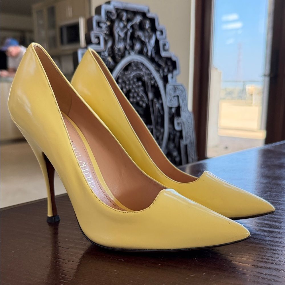 Chic Yellow Pointed-Toe Heels